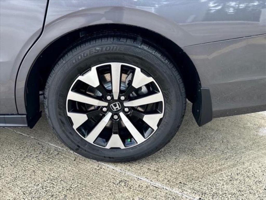 new 2026 Honda Odyssey car, priced at $46,380