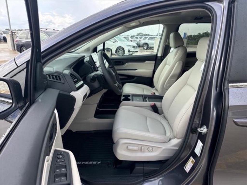new 2026 Honda Odyssey car, priced at $46,380