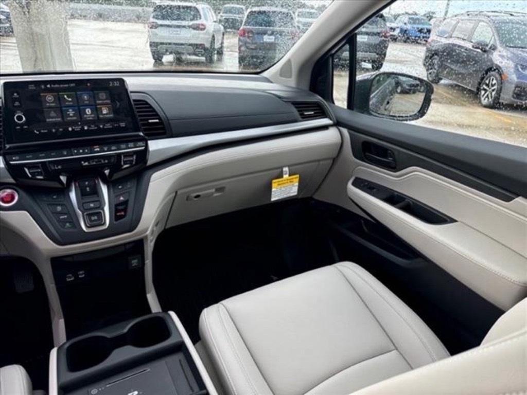new 2026 Honda Odyssey car, priced at $46,380