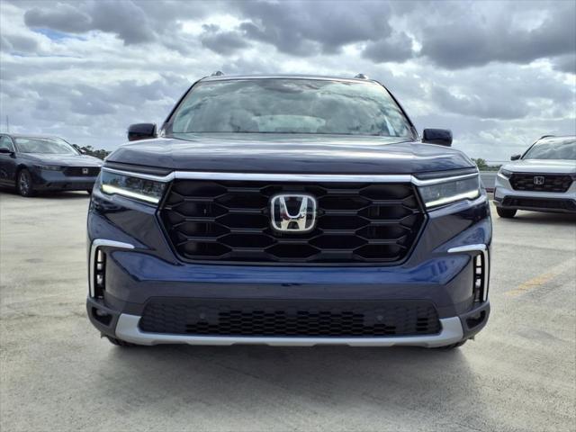 new 2025 Honda Pilot car, priced at $47,309