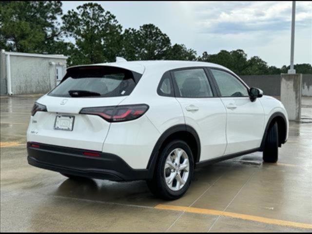 new 2025 Honda HR-V car, priced at $27,134