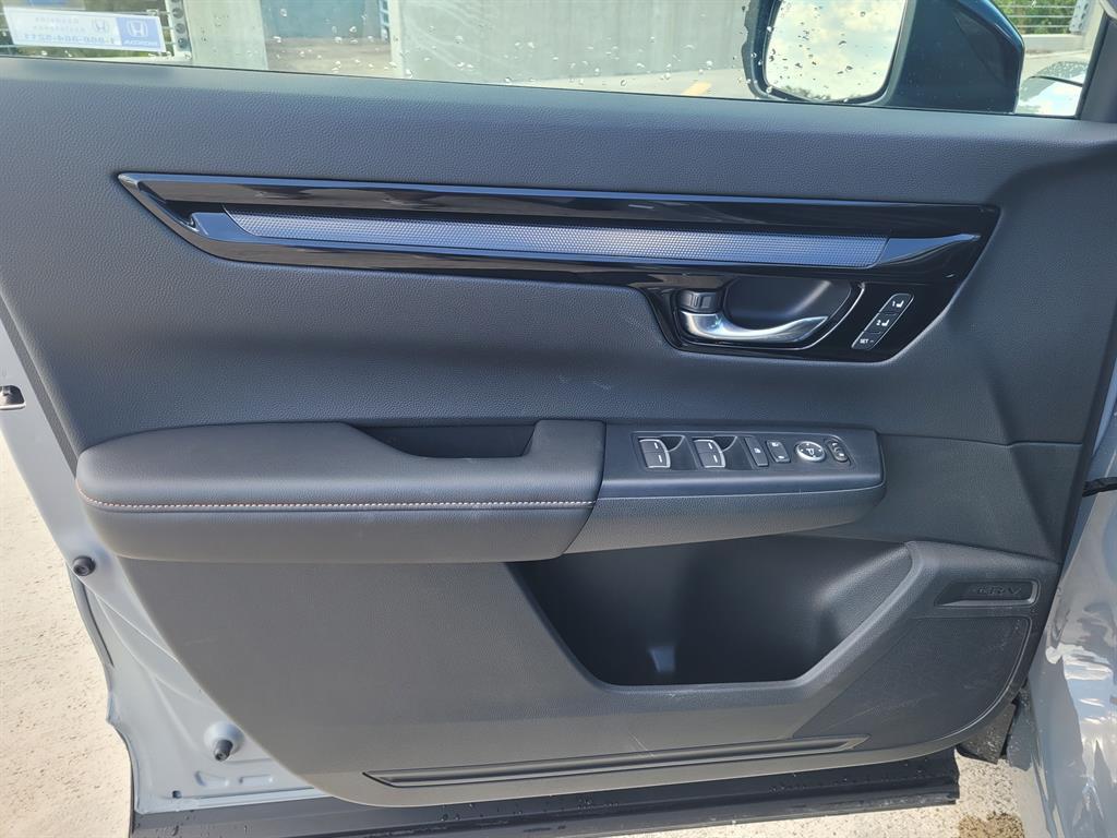 new 2026 Honda CR-V Hybrid car, priced at $41,351