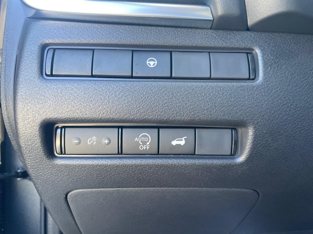 used 2023 Nissan Rogue car, priced at $22,124