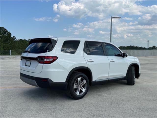 used 2025 Honda Pilot car, priced at $45,125