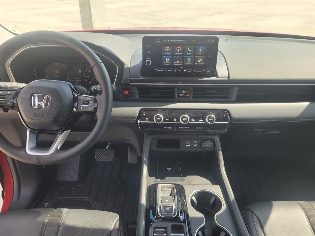 new 2025 Honda Pilot car, priced at $48,857