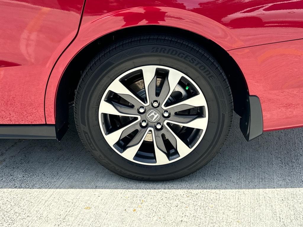 new 2026 Honda Odyssey car, priced at $46,240