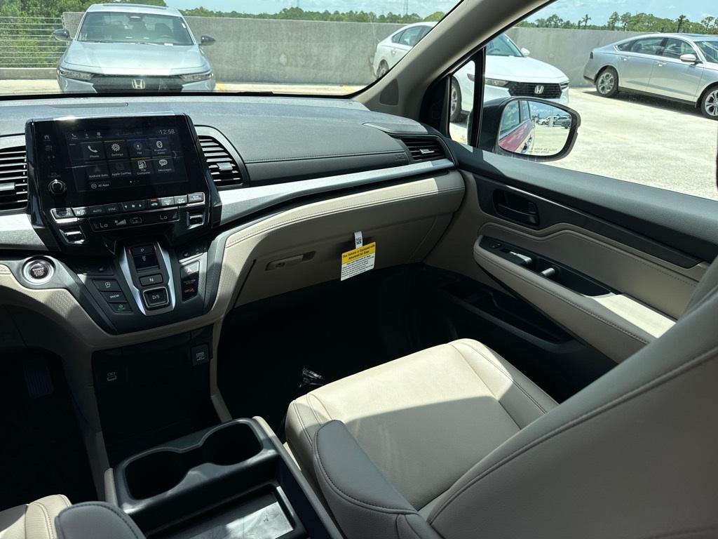 new 2026 Honda Odyssey car, priced at $46,240