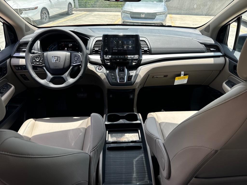 new 2026 Honda Odyssey car, priced at $46,240