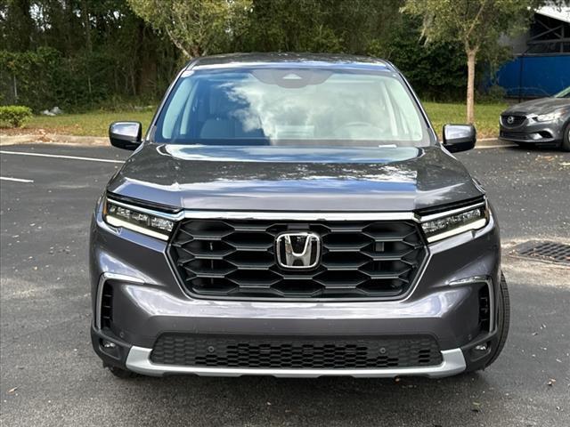 new 2025 Honda Pilot car, priced at $42,349