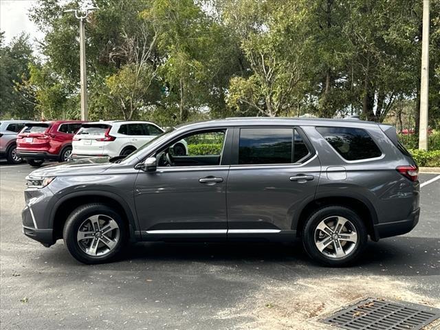 new 2025 Honda Pilot car, priced at $42,349