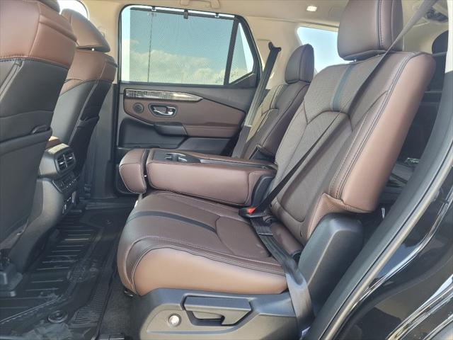 new 2025 Honda Pilot car, priced at $51,327