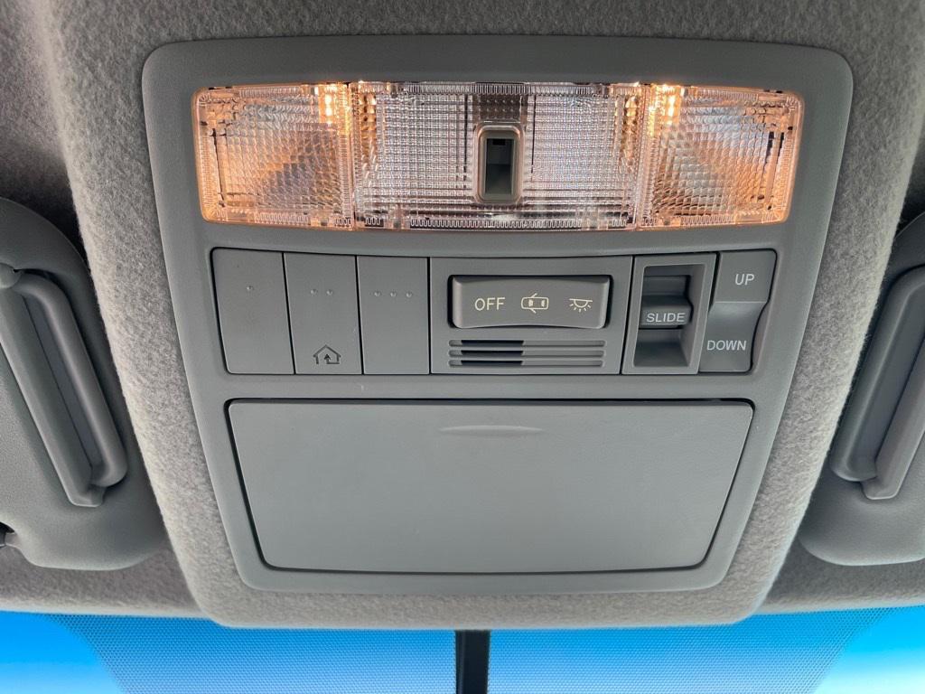 used 2013 Toyota Highlander car, priced at $14,298
