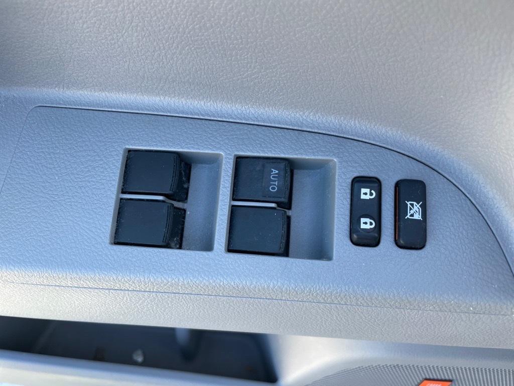 used 2013 Toyota Highlander car, priced at $14,298