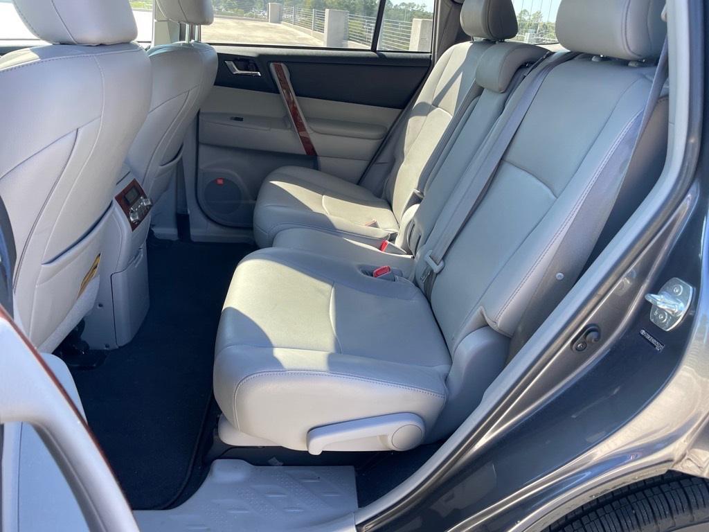used 2013 Toyota Highlander car, priced at $14,298