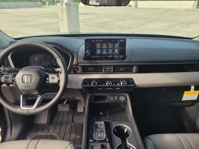 new 2025 Honda Pilot car, priced at $49,612