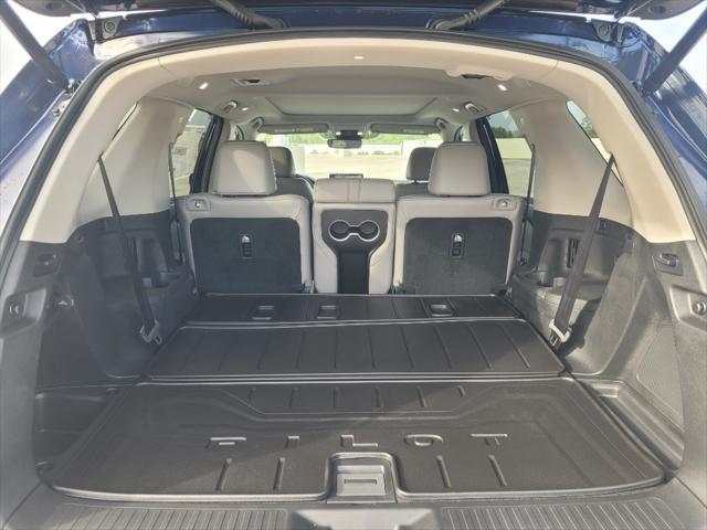 new 2025 Honda Pilot car, priced at $49,612