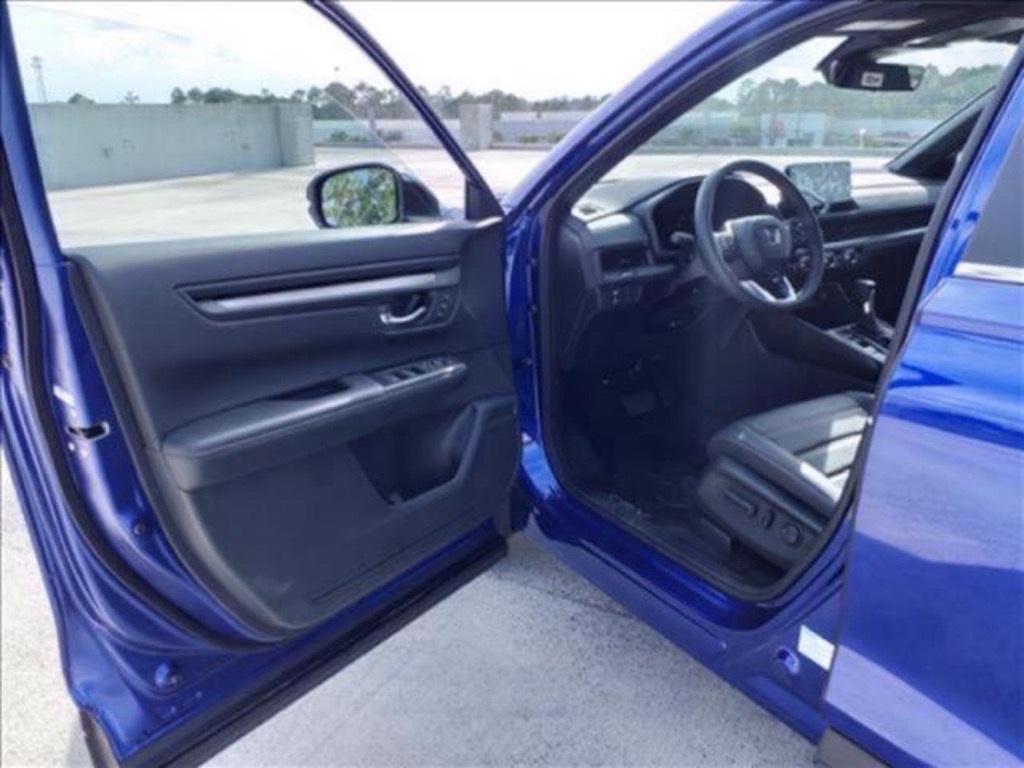 new 2025 Honda CR-V Hybrid car, priced at $37,513