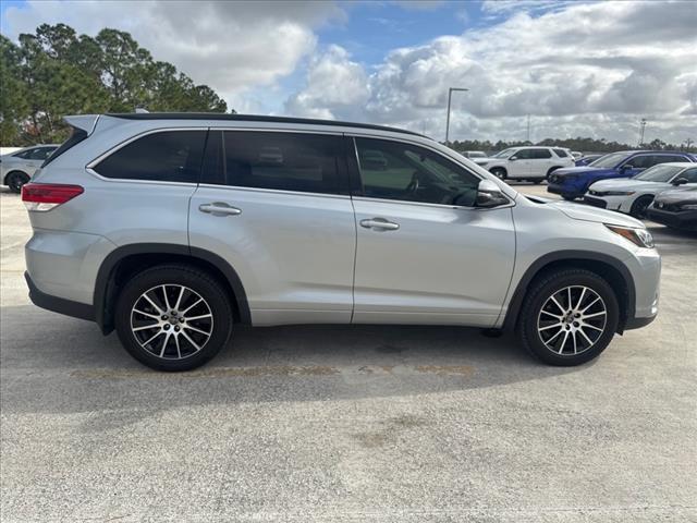 used 2018 Toyota Highlander car, priced at $25,641