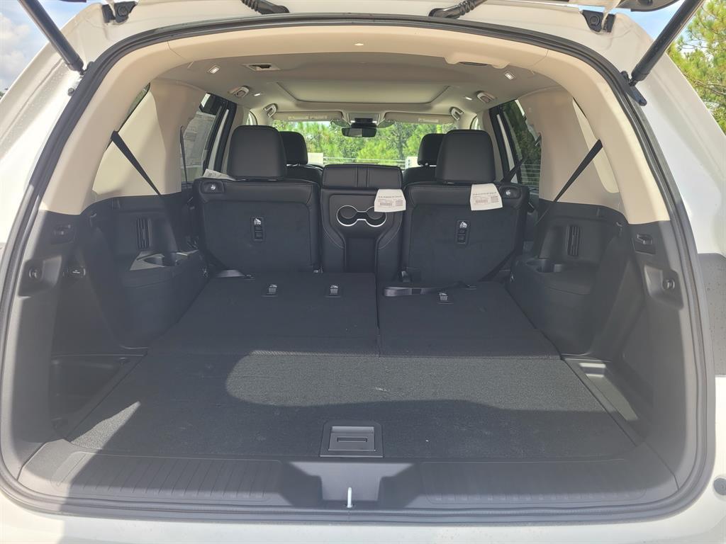 new 2025 Honda Pilot car, priced at $49,898