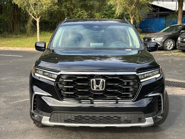 new 2025 Honda Pilot car, priced at $50,668