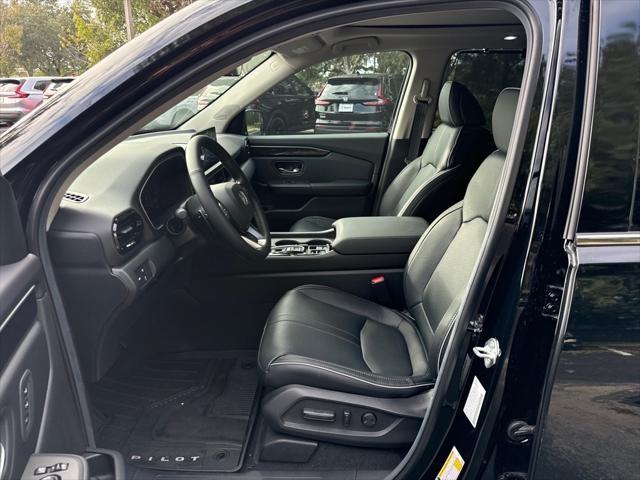 new 2025 Honda Pilot car, priced at $50,668