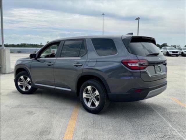 new 2025 Honda Pilot car, priced at $42,349