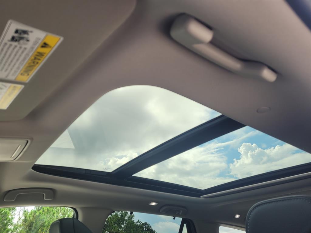 new 2025 Honda Pilot car, priced at $48,244