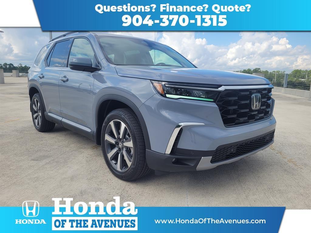 new 2025 Honda Pilot car, priced at $48,244