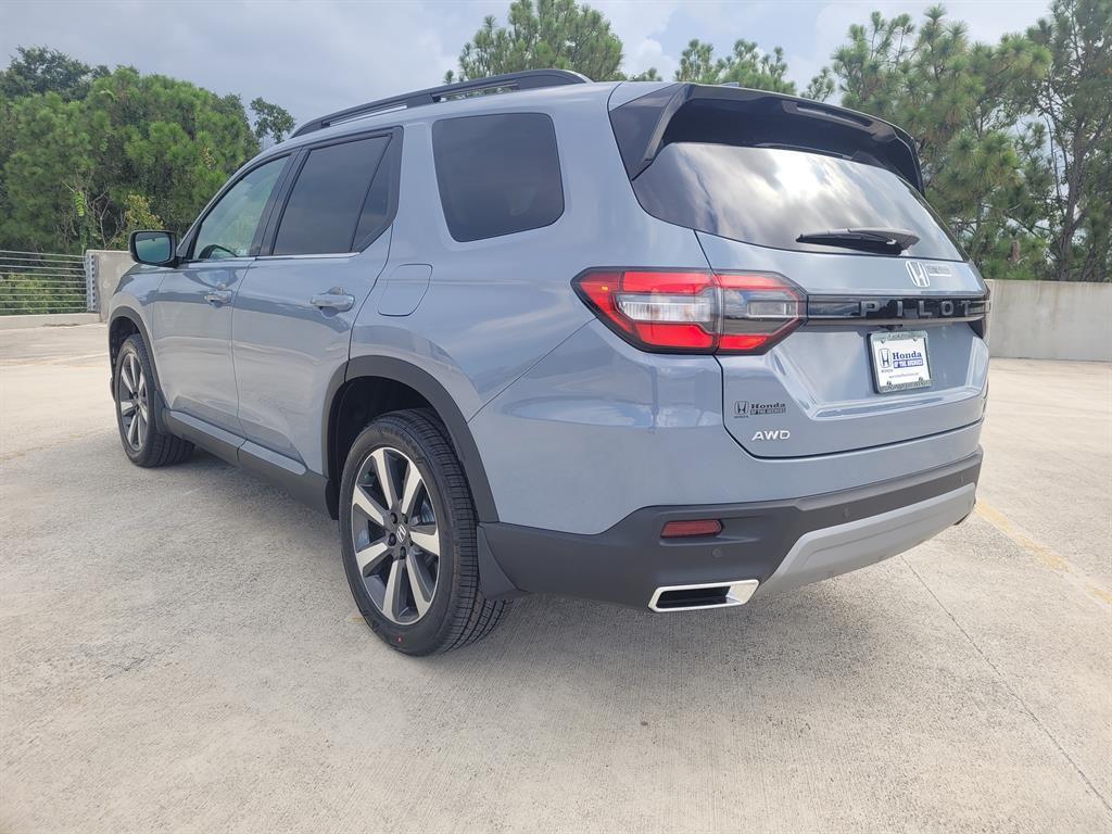 new 2025 Honda Pilot car, priced at $48,244