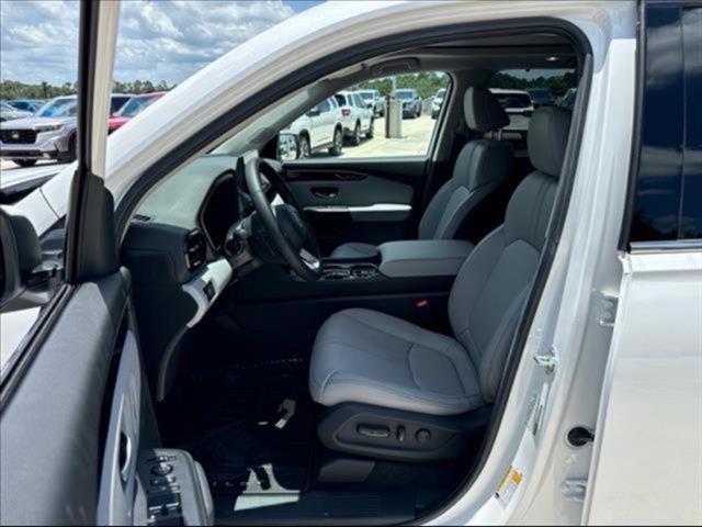 new 2025 Honda Pilot car, priced at $45,842