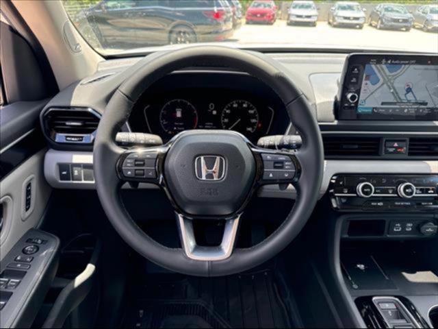 new 2025 Honda Pilot car, priced at $45,842