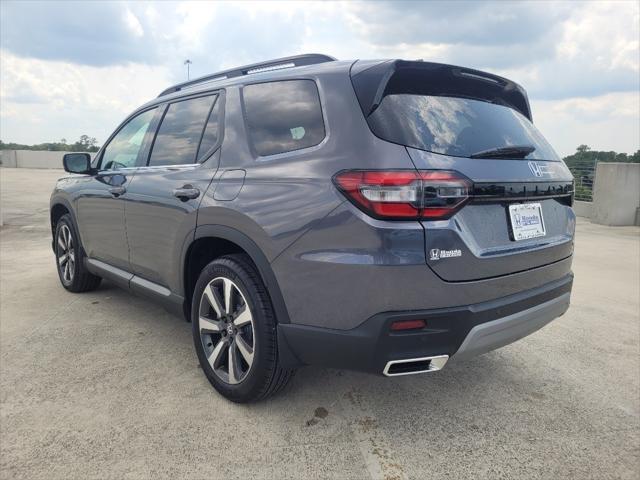 new 2025 Honda Pilot car, priced at $45,747