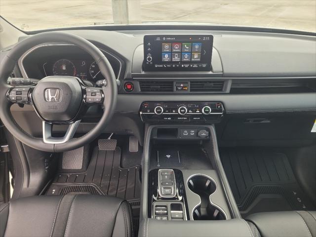new 2025 Honda Pilot car, priced at $45,747