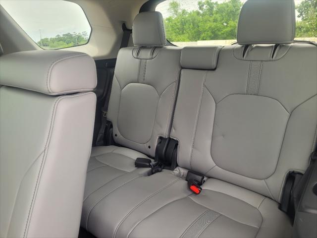 new 2025 Honda Pilot car, priced at $44,215
