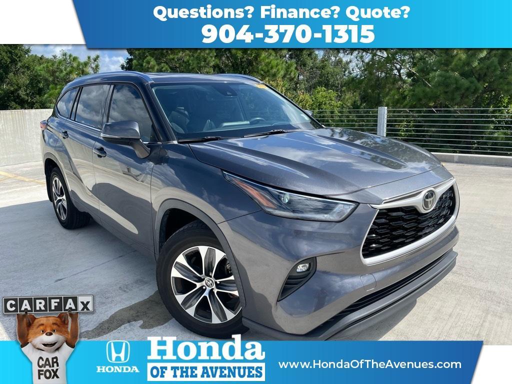 used 2021 Toyota Highlander car, priced at $24,657
