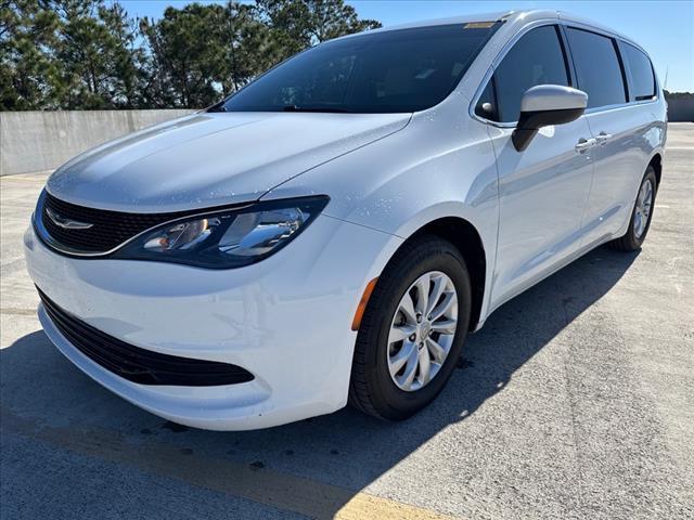 used 2017 Chrysler Pacifica car, priced at $14,245