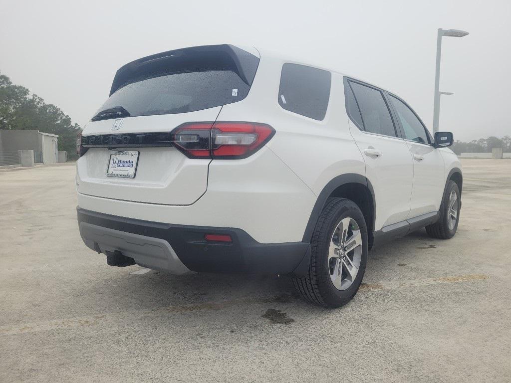 used 2025 Honda Pilot car, priced at $47,925