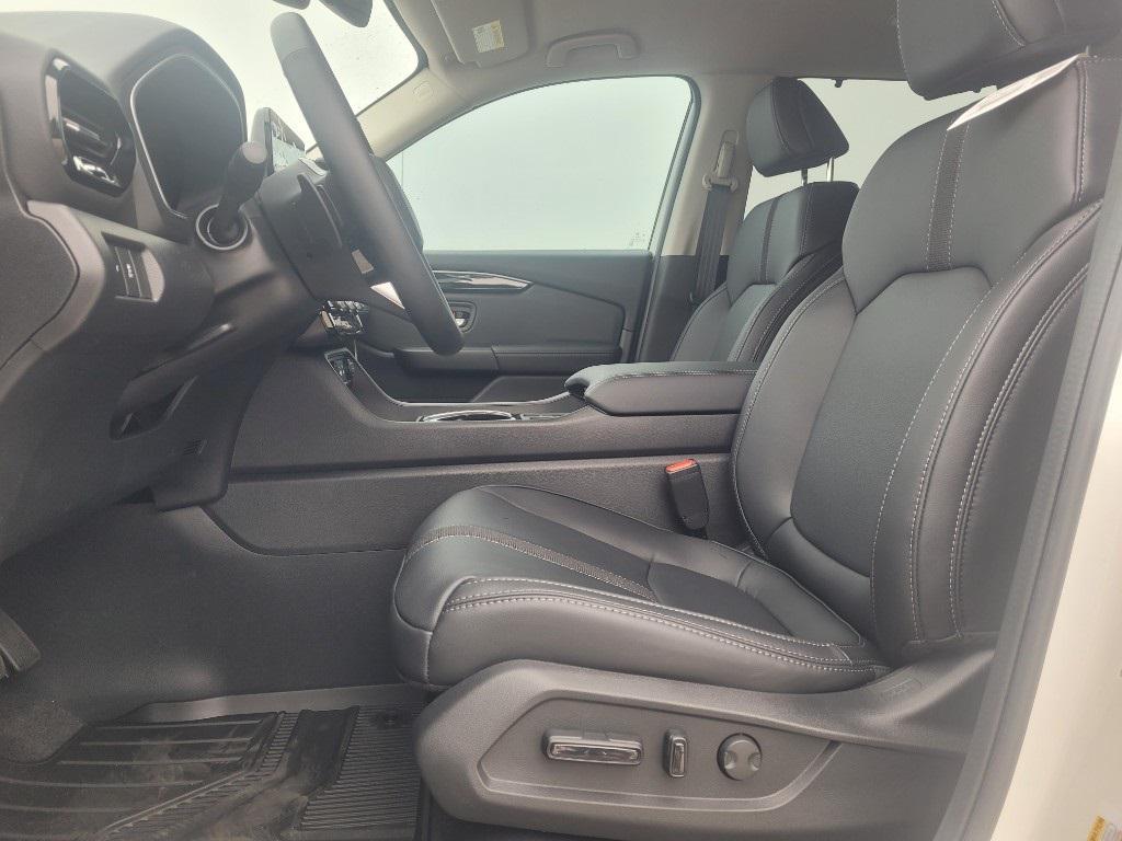 used 2025 Honda Pilot car, priced at $47,925