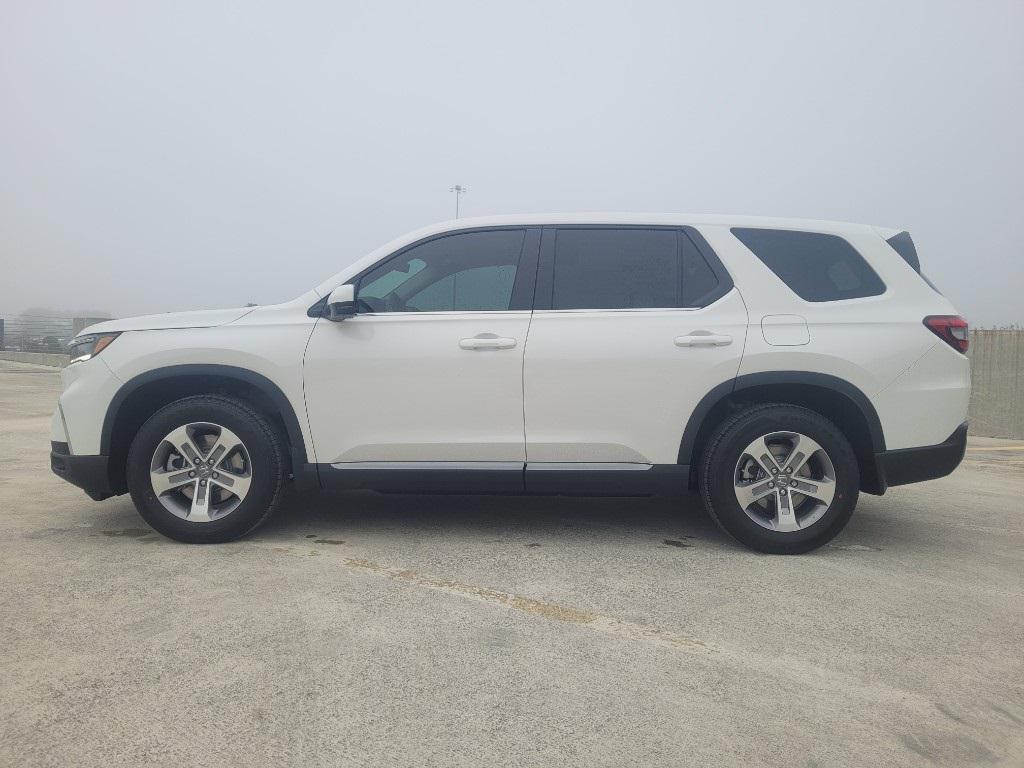 used 2025 Honda Pilot car, priced at $47,925