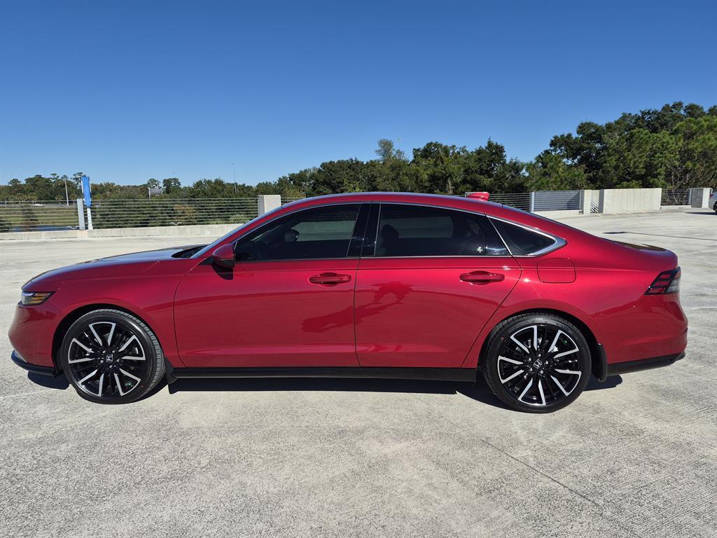 new 2025 Honda Accord Hybrid car, priced at $39,330