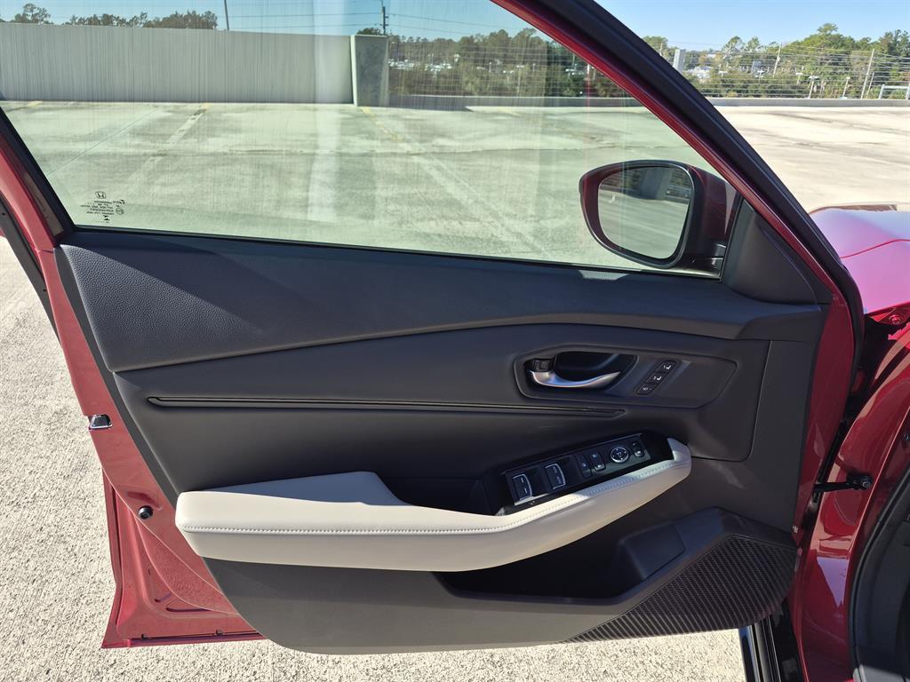 new 2025 Honda Accord Hybrid car, priced at $39,330