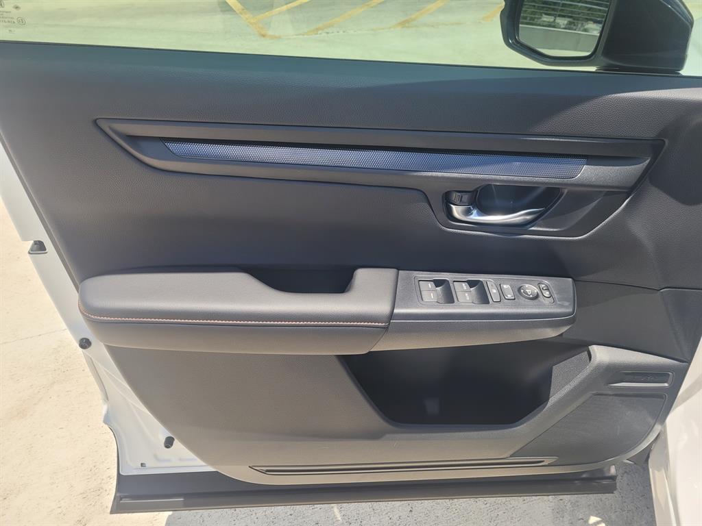 new 2026 Honda CR-V Hybrid car, priced at $37,115