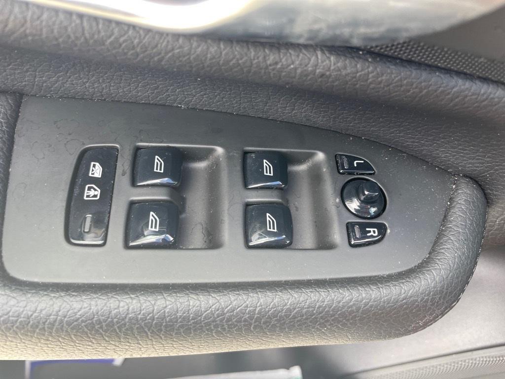 used 2016 Volvo XC90 car, priced at $20,422