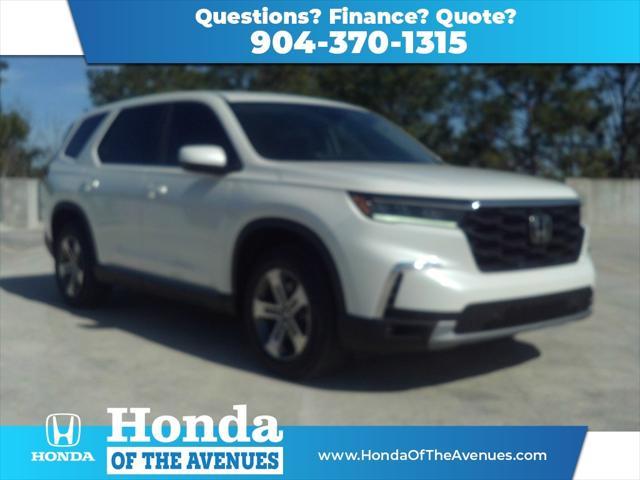 new 2025 Honda Pilot car, priced at $45,456