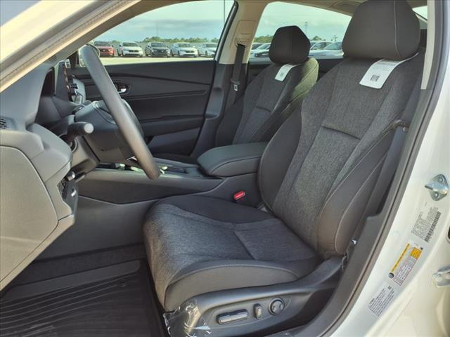 new 2025 Honda Accord car, priced at $31,586