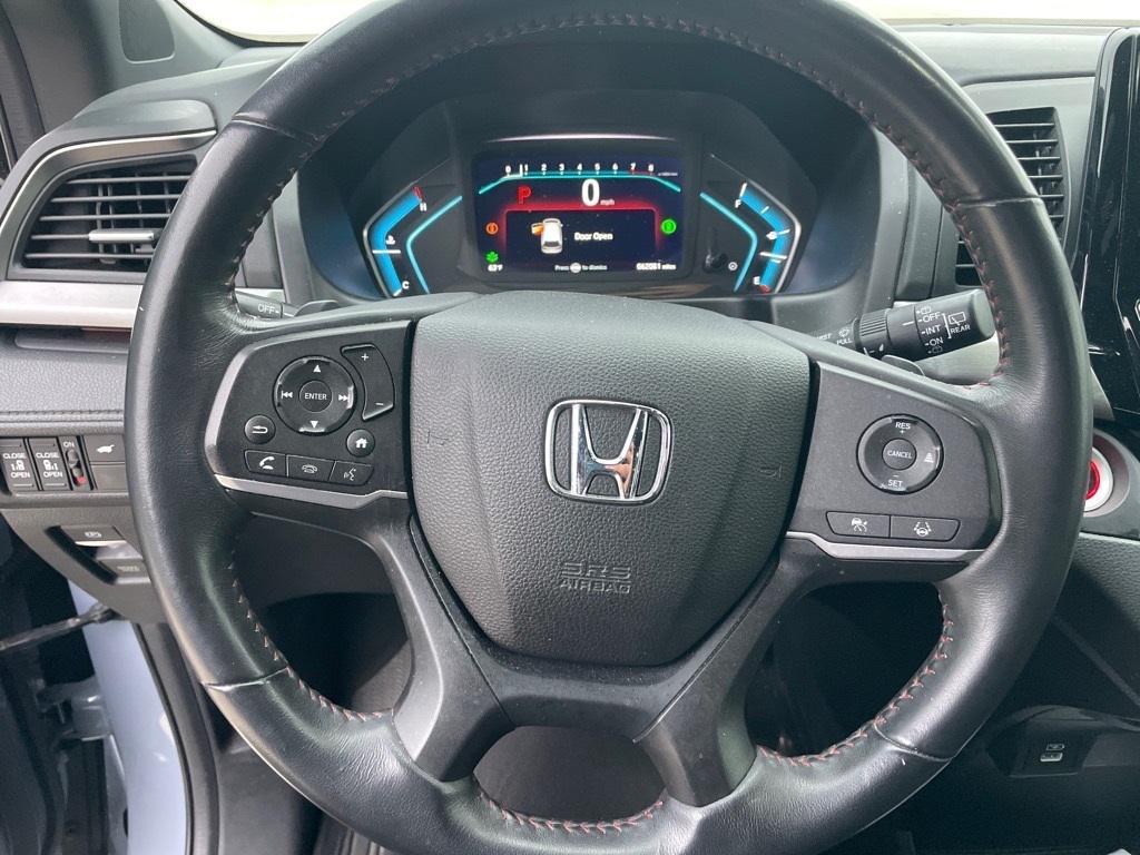 used 2023 Honda Odyssey car, priced at $32,001