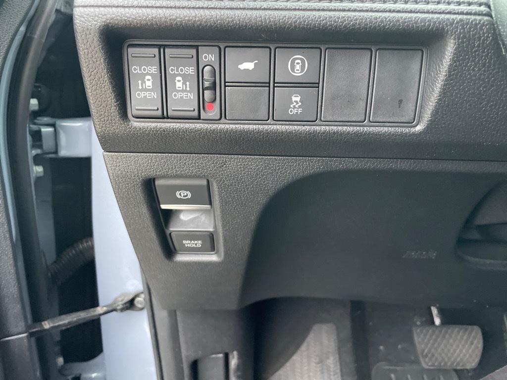 used 2023 Honda Odyssey car, priced at $32,001