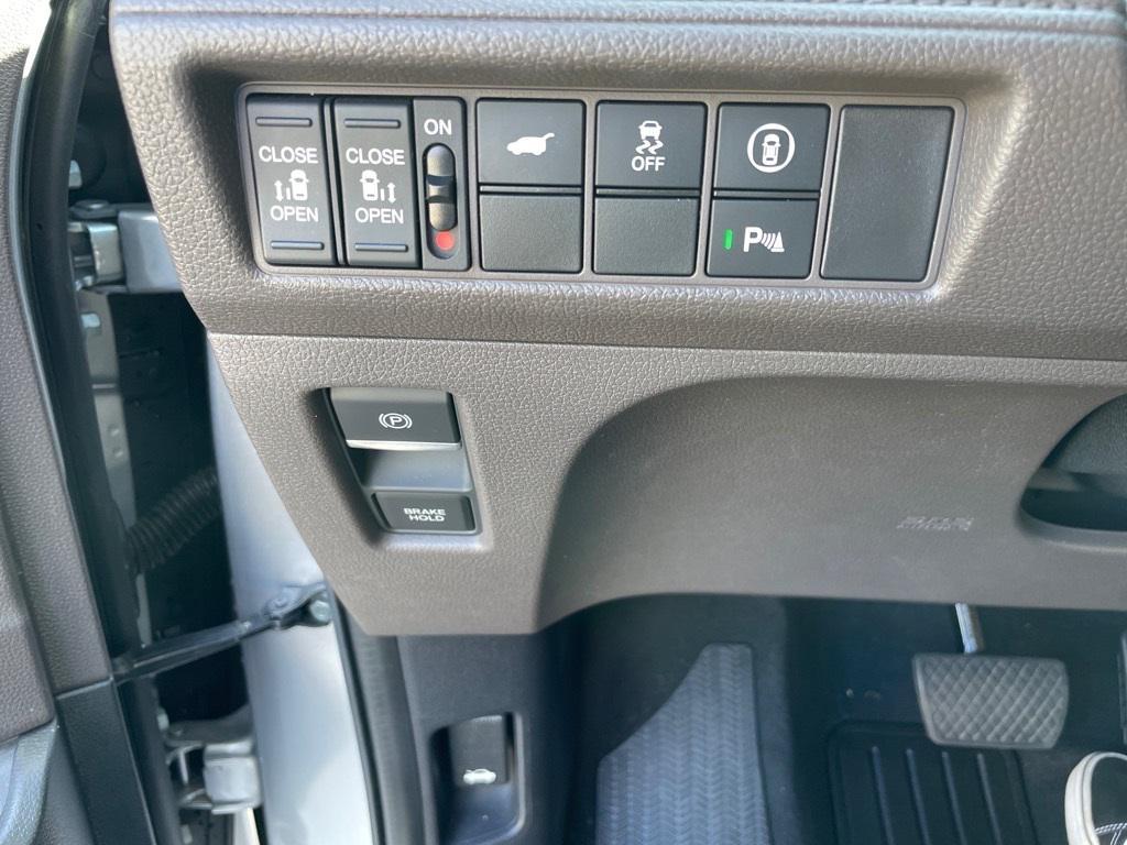 used 2023 Honda Odyssey car, priced at $36,706