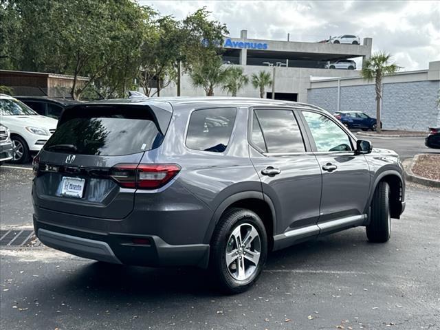 used 2025 Honda Pilot car, priced at $43,974