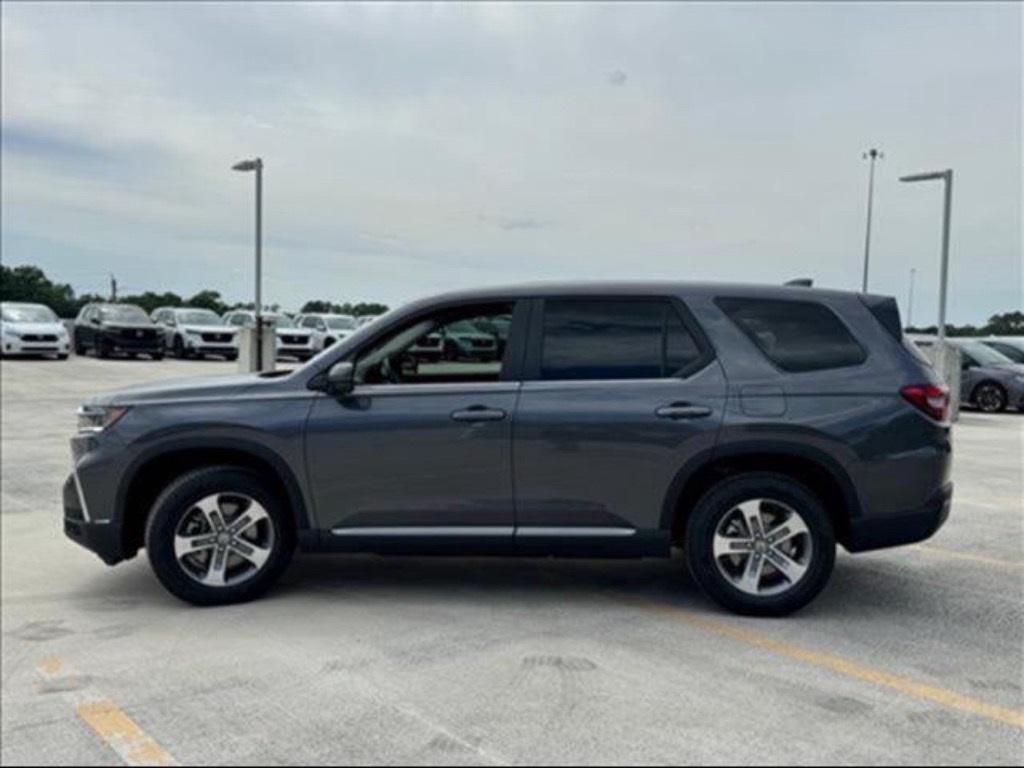 new 2025 Honda Pilot car, priced at $43,056